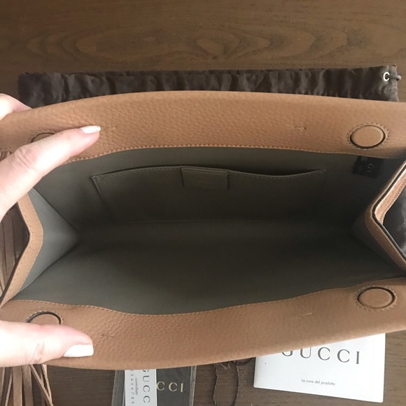 💯 Gucci Camelia Clutch Bag - Picture 5 of 8